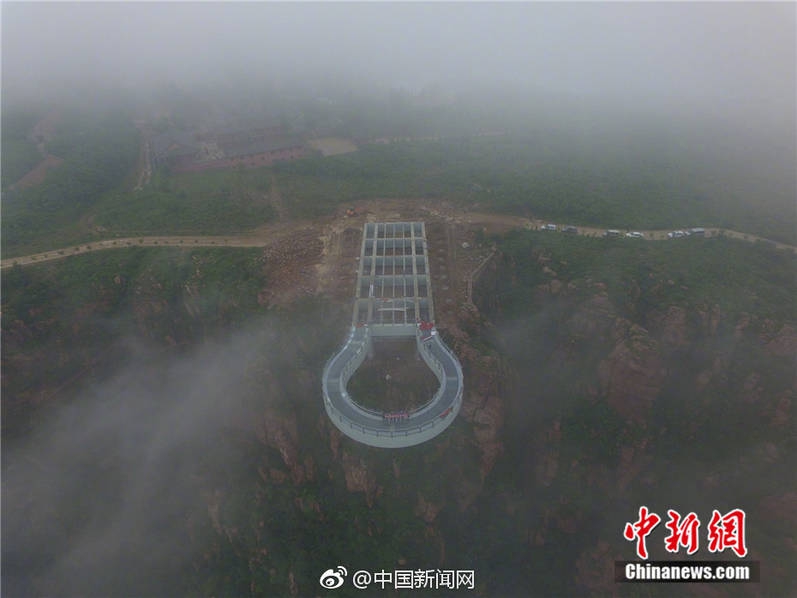 糖心vlog白桃少女牛仔裤的单宁细节与青春魅力图片