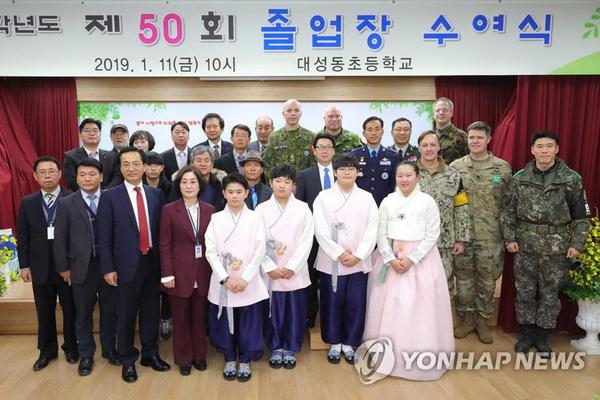 6秒大事件!八重神子被丘丘人打败后繁衍后代文艺笔记引发网友热议...图片