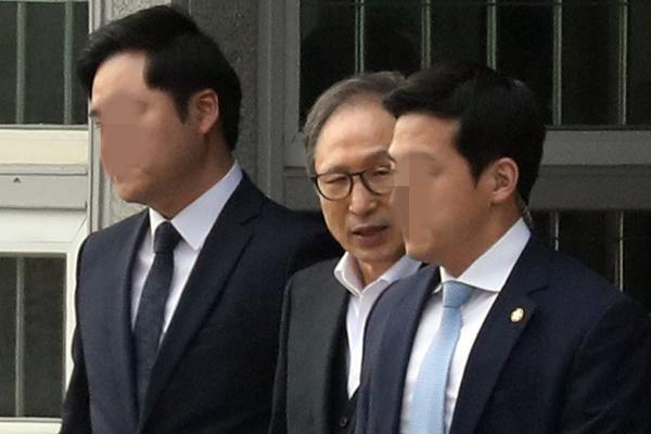 触碰灵魂的底色从“妹妹窝”到“555555大粗色”的视觉进化论图片
