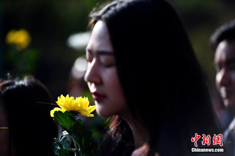 正在播放《日剧想吃小馒头》新版微电影_在线观看免费高清完整版图片